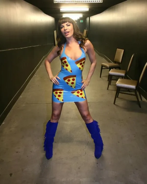 23122200035 DANA DEARMOND 8X10 ARCHIVAL ART PRINT