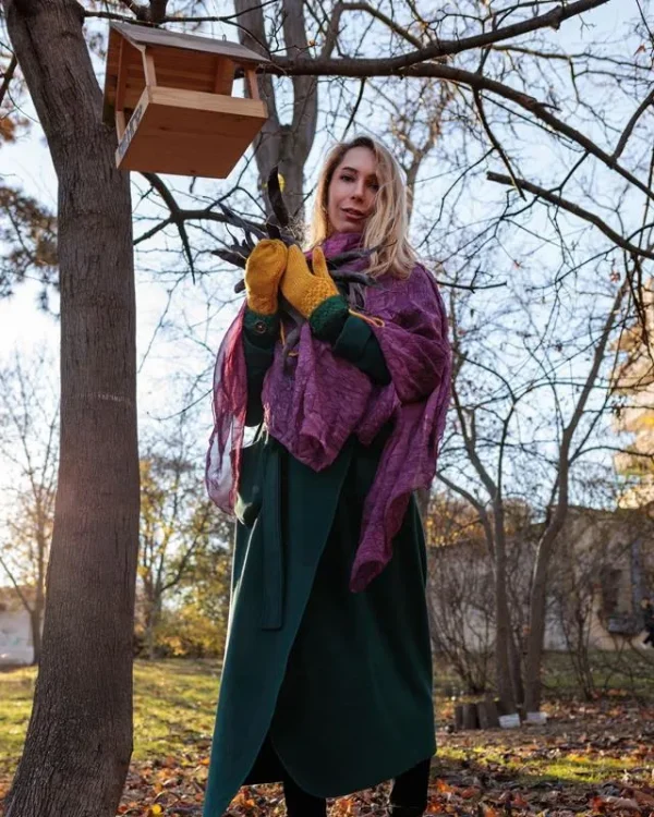 28112500004948 MODEL STUDY 8X10 PRINT