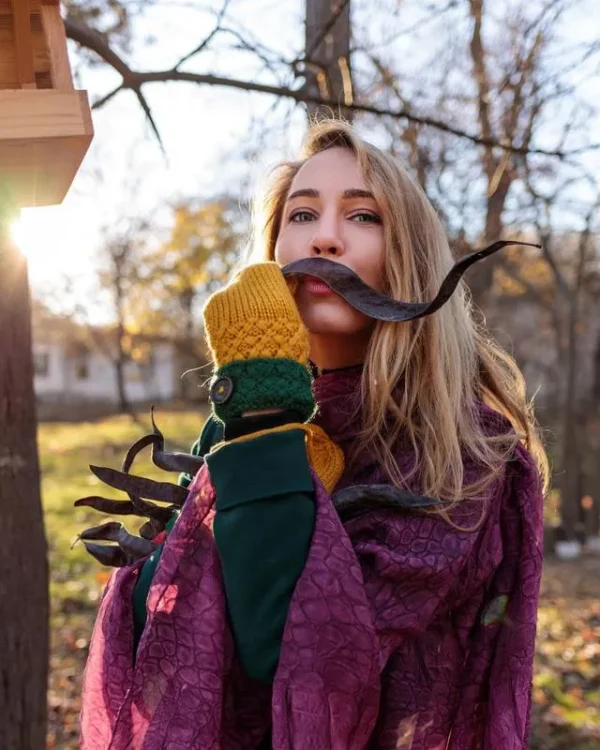 28112500004949 MODEL STUDY 8X10 PRINT