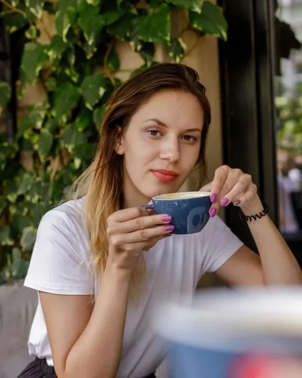 28112500007391 MODEL STUDY 8X10 PRINT