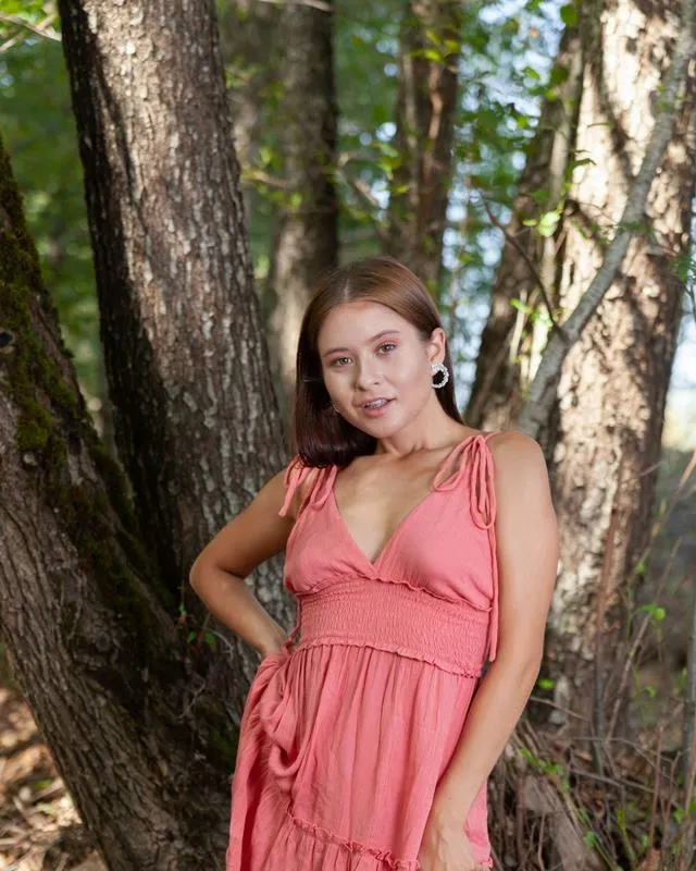 28112500007974 MODEL STUDY 8X10 PRINT