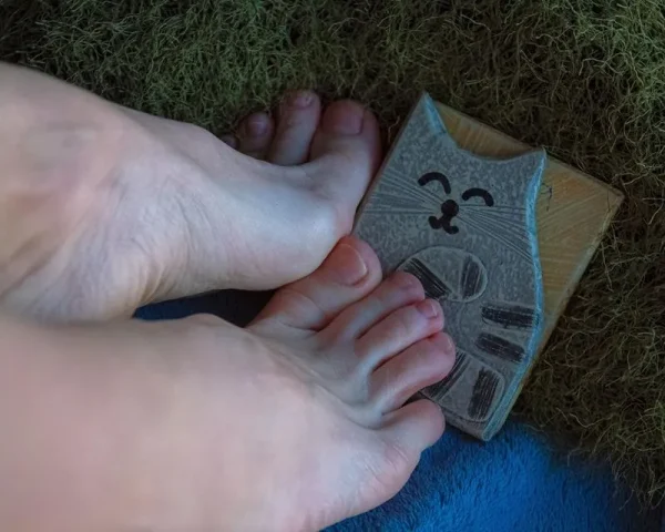 28112500008743 MODEL STUDY 8X10 PRINT