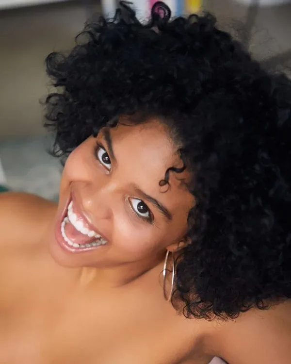 28112500108583 MODEL STUDY 8X10 PRINT