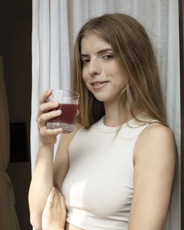 04032600000076 MODEL STUDY 8X10 PRINT