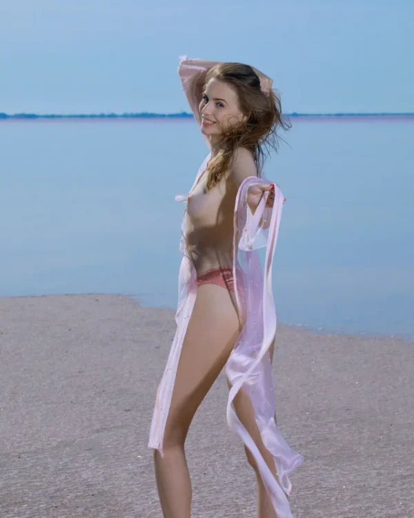 04032600006994 MODEL STUDY 8X10 PRINT