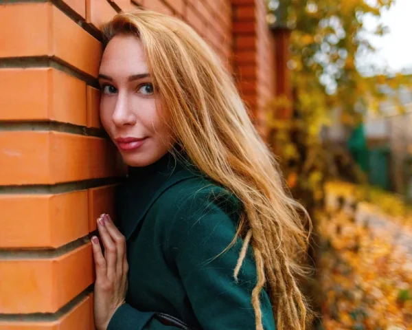 04032600010956 MODEL STUDY 8X10 PRINT