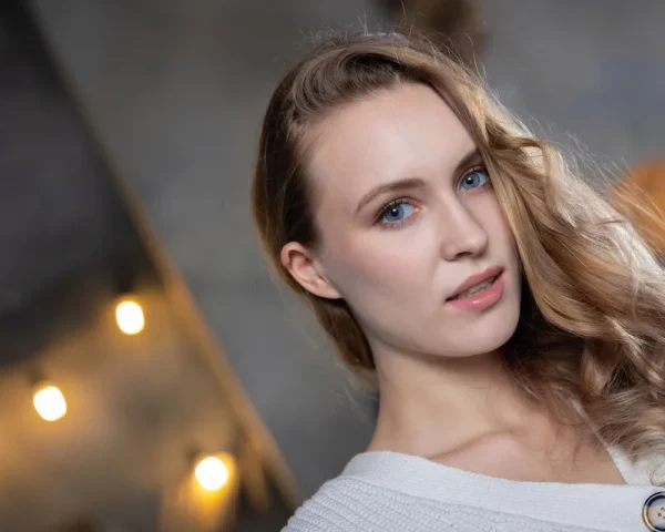 04032600014414 MODEL STUDY 8X10 PRINT