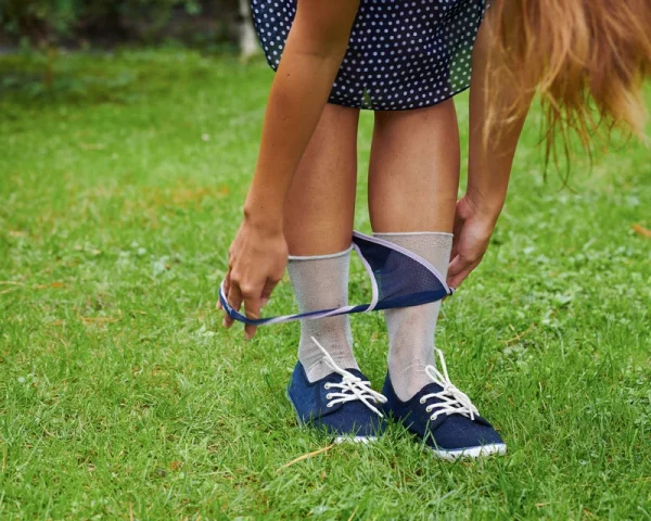 04032600049999 MODEL STUDY 8X10 PRINT