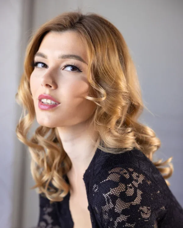 04032600057365 MODEL STUDY 8X10 PRINT