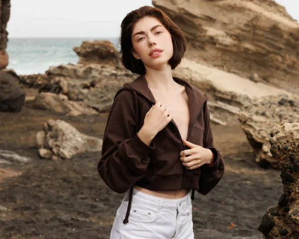 04032600060665 MODEL STUDY 8X10 PRINT