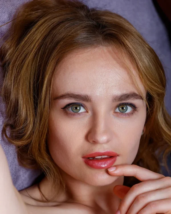 04032600061037 MODEL STUDY 8X10 PRINT