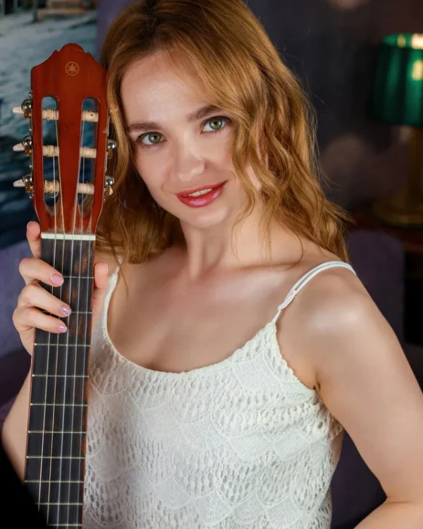 04032600068019 MODEL STUDY 8X10 PRINT