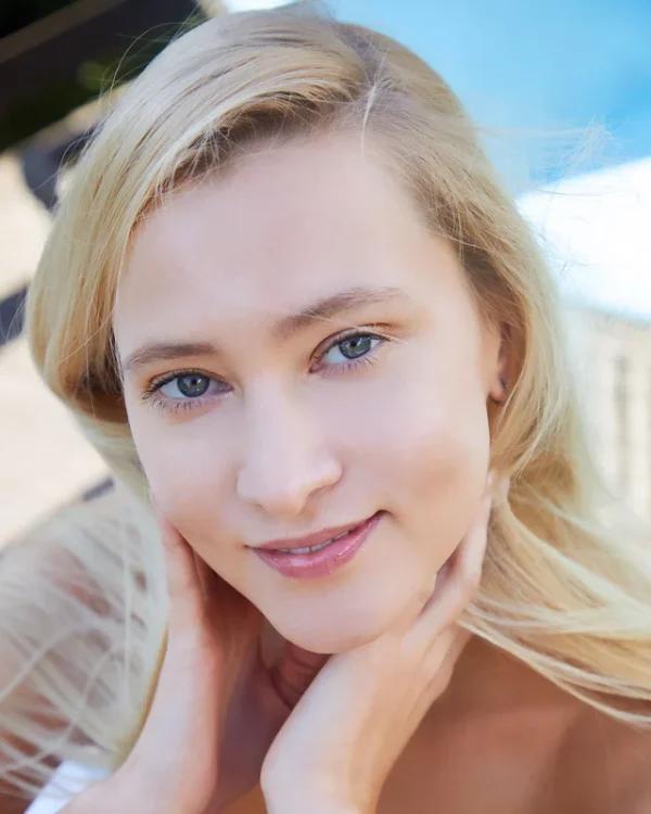 04032600071517 MODEL STUDY 8X10 PRINT