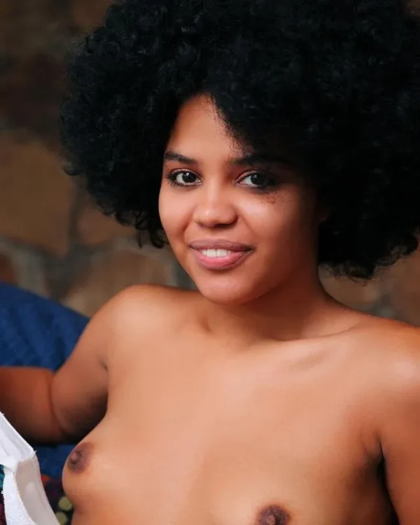 28112500005087 MODEL STUDY 8X10 PRINT