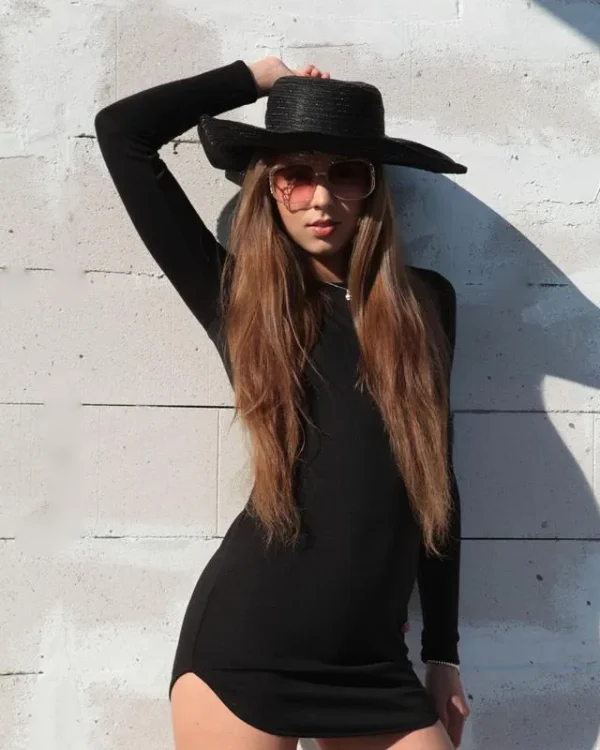 28112500006188 MODEL STUDY 8X10 PRINT