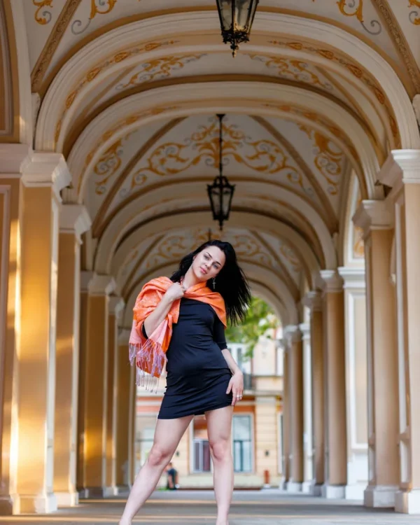 04032600082332 MODEL STUDY 8X10 PRINT