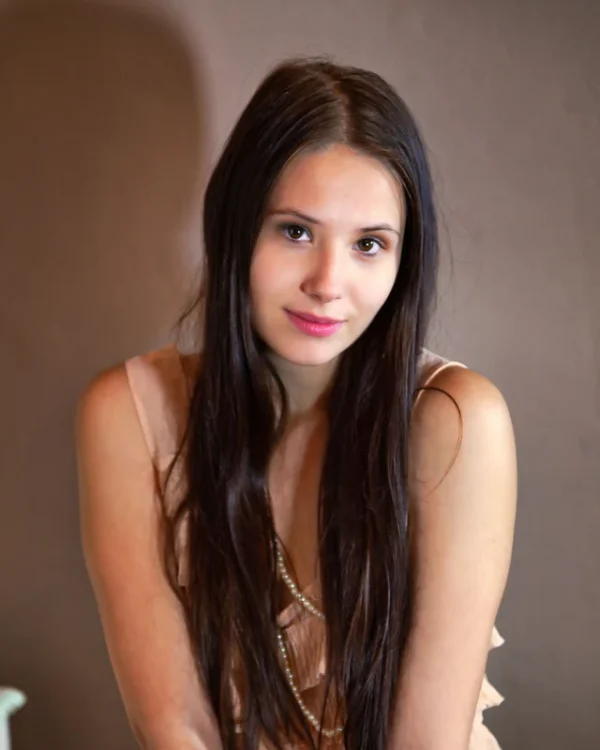 04032600082537 MODEL STUDY 8X10 PRINT