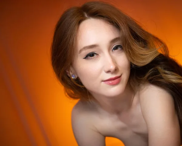 04032600096368 MODEL STUDY 8X10 PRINT