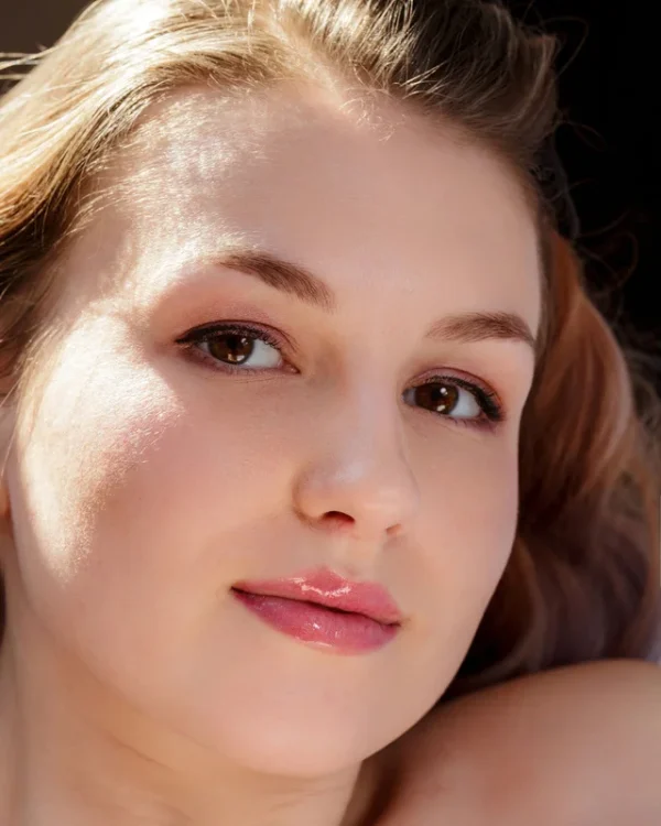 04032600099818 MODEL STUDY 8X10 PRINT