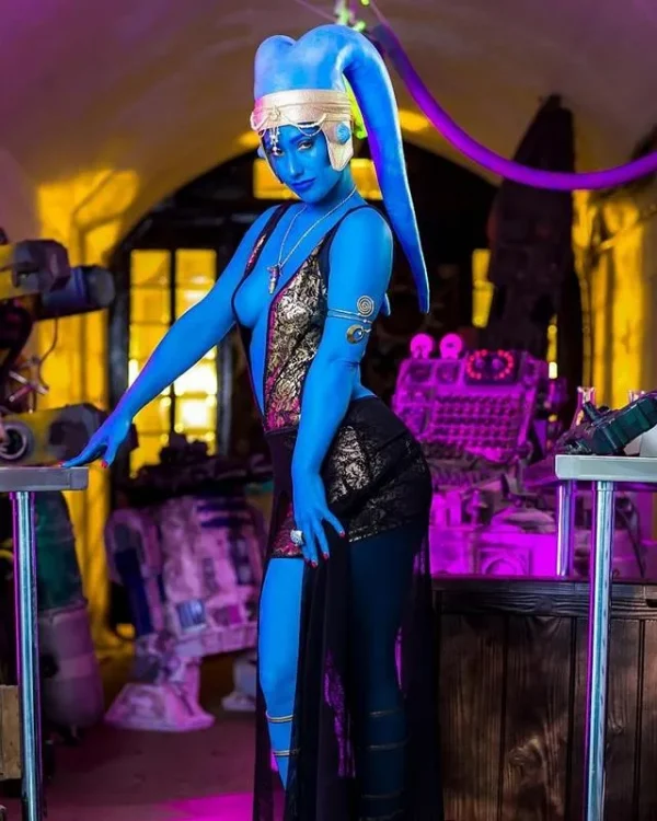 25092300005 EVA LOVIA 8X10 ARCHIVAL ART PRINTS