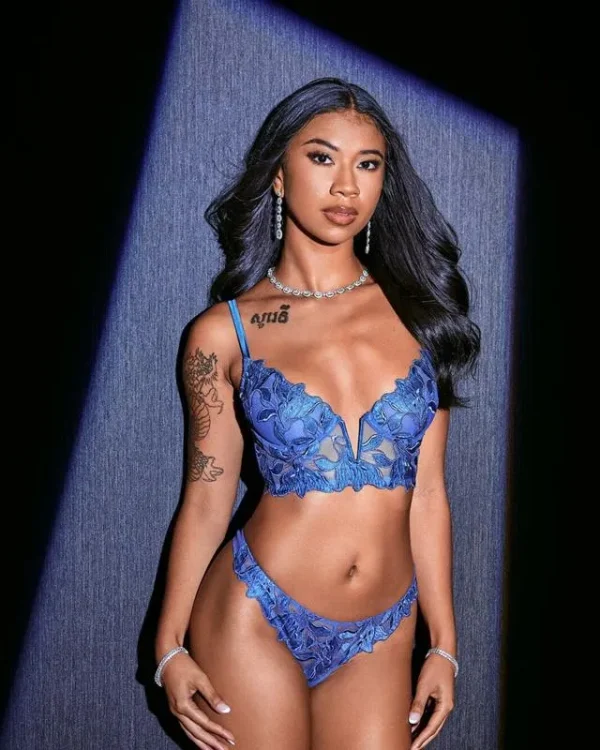 31072400250 AMEENA GREEN 8X10 ARCHIVAL ART PRINT